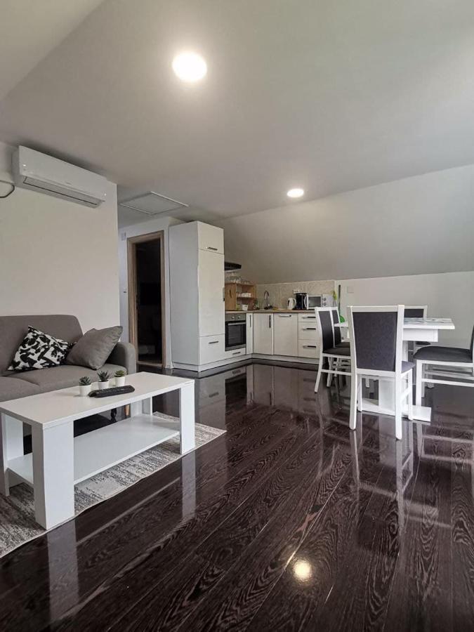 New Apartment Near Plitvice Lakes 스몰리야나크 외부 사진