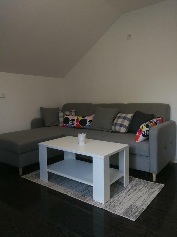 New Apartment Near Plitvice Lakes 스몰리야나크 외부 사진